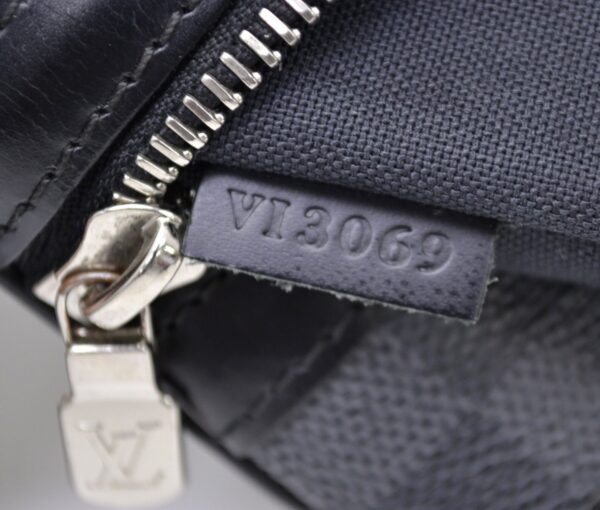 11521452 7 Louis Vuitton Thomas Shoulder Bag Damier Graphite Black