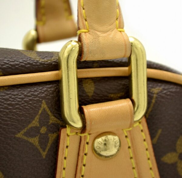 11521535 6 Louis Vuitton Manhattan PM Handbag Monogram Brown