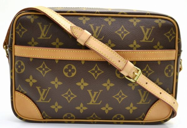 11530455 Louis Vuitton Trocadero 27 Shoulder Bag Monogram Brown