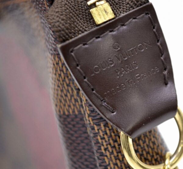 11530747 8 Louis Vuitton TB Pochette Damier Brown