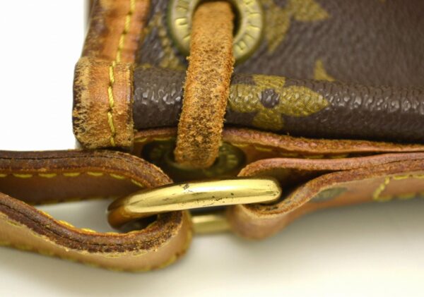 11530855 8 Louis Vuitton Noe Shoulder Bag Monogram Brown