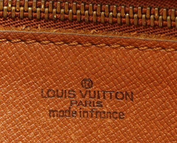 11531026 8 Louis Vuitton Genefeuille Shoulder Bag Monogram Brown