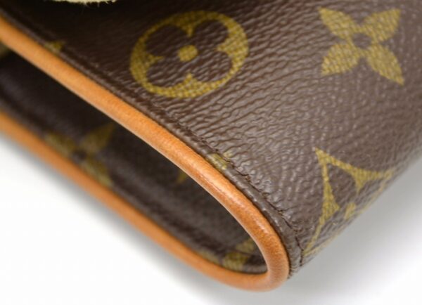 11531070 2 Louis Vuitton Twin PM Crossbody Monogram Brown