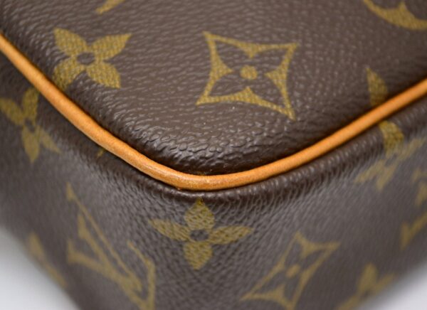 11531175 2 Louis Vuitton Pochette Cite Shoulder Bag Monogram Brown