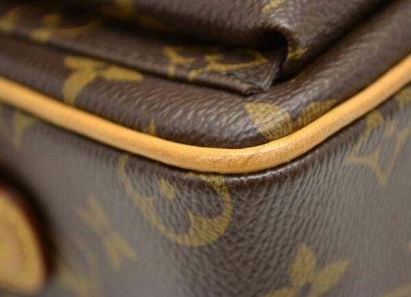 11531186 2 Louis Vuitton Viva Cite MM Shoulder Bag Monogram Brown