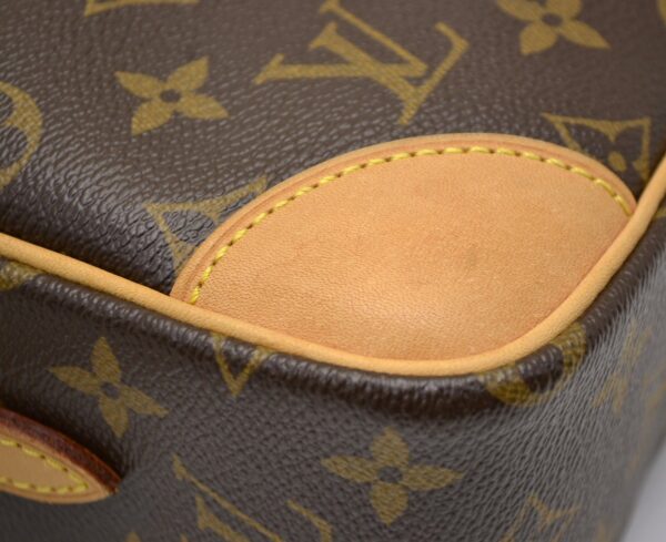 11531356 2 Louis Vuitton Trocadero 27 Shoulder Bag Monogram Brown