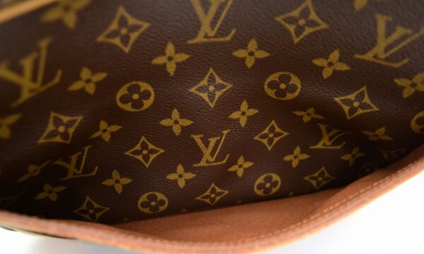 11531356 6 Louis Vuitton Trocadero 27 Shoulder Bag Monogram Brown