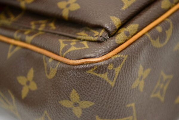 11531385 2 Louis Vuitton Viva Cite PM Shoulder Bag Monogram Brown