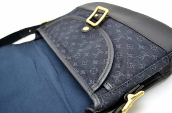 11531565 5 Louis Vuitton Belanger TST Shoulder Bag Monogram Navy