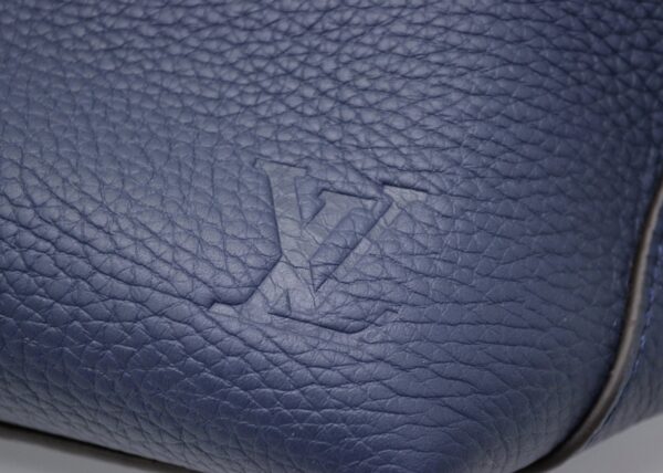 11531597 6 Louis Vuitton Cabas Voyage Tote Bag Taurillon Leather Navy