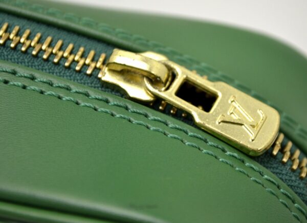 11531830 7 Louis Vuitton Trocadero Shoulder Bag Epi Green