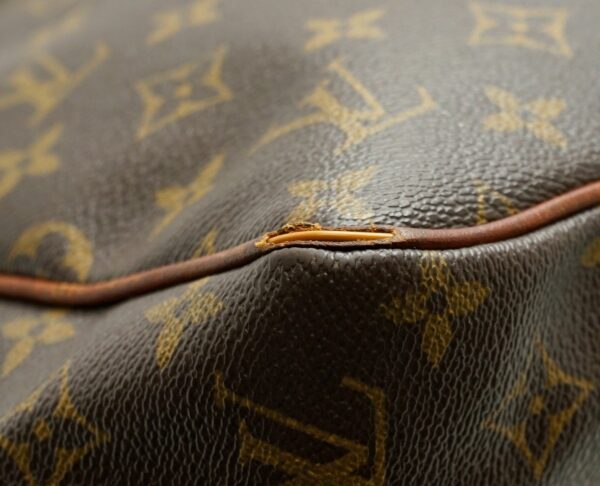 11540023 2 Louis Vuitton Batignolle Vertical Tote Bag Monogram Brown