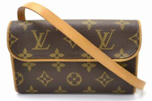 11540442 Louis Vuitton Zippy Round Long Wallet Damier White