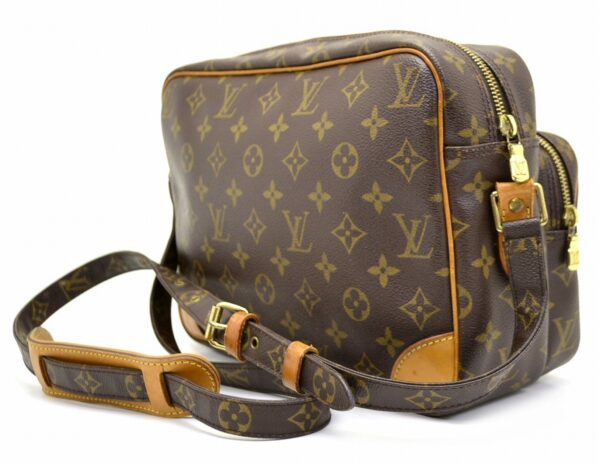 11540551 1 Louis Vuitton Nile Shoulder Bag Monogram Brown