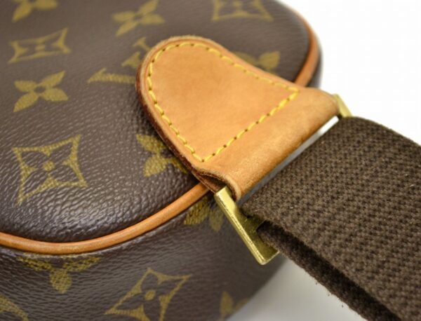 11540626 8 Louis Vuitton Pochette Ganju Body Bag Monogram Brown