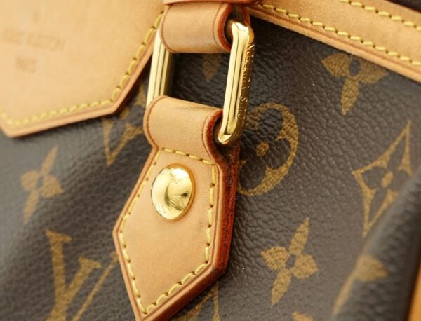 11540906 5 Louis Vuitton Retiro PM Handbag Monogram Brown