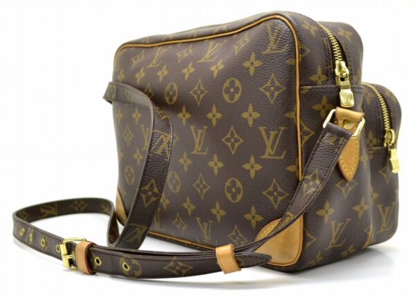 11541077 1 Louis Vuitton Nile Shoulder Bag Monogram Brown