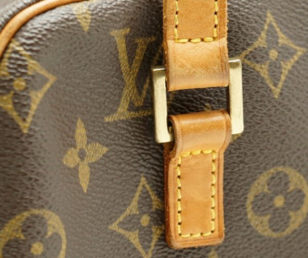 11550122 5 Louis Vuitton Cite MM Shoulder Bag Monogram Brown