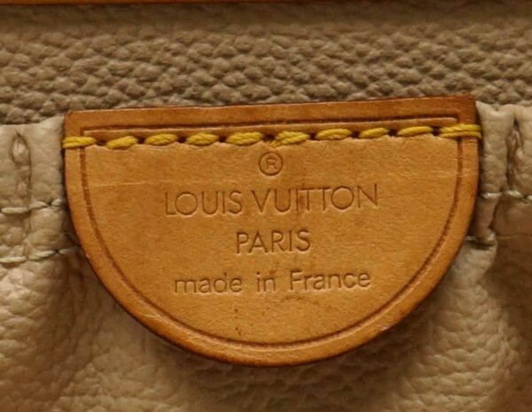 11550370 8 Louis Vuitton Nice Box Monogram Brown