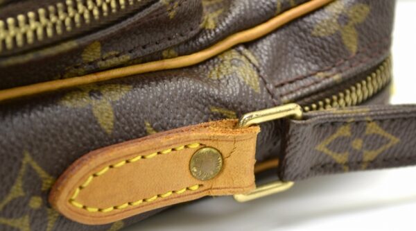 11550371 6 Louis Vuitton Amazon Shoulder Bag Monogram Brown