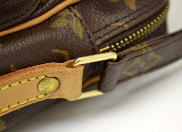 11550881 7 Louis Vuitton Amazon Shoulder Bag Monogram Brown