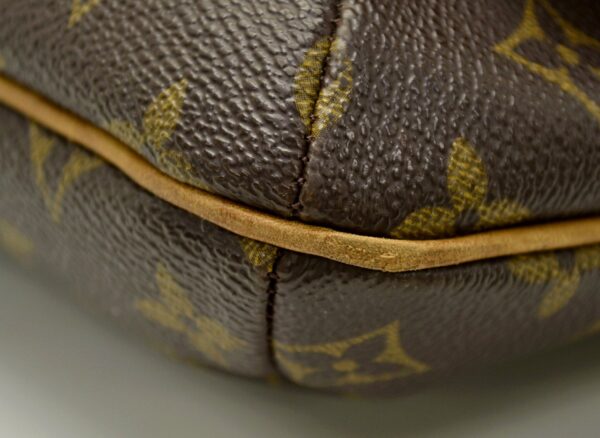 11551213 2 Louis Vuitton Musette Tango Short Shoulder Bag Monogram Brown