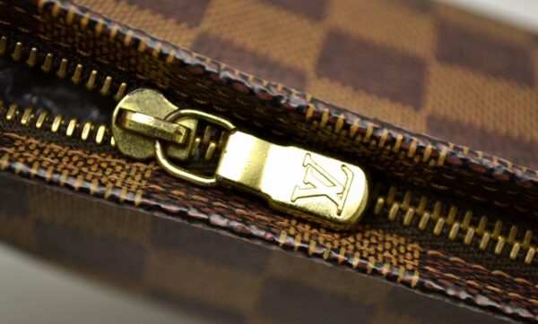 11561018 4 Louis Vuitton Truth Pouch Damier Brown