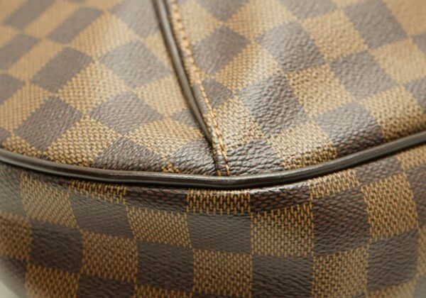 11561226 2 Louis Vuitton Thames GM Shoulder Bag Damier Brown