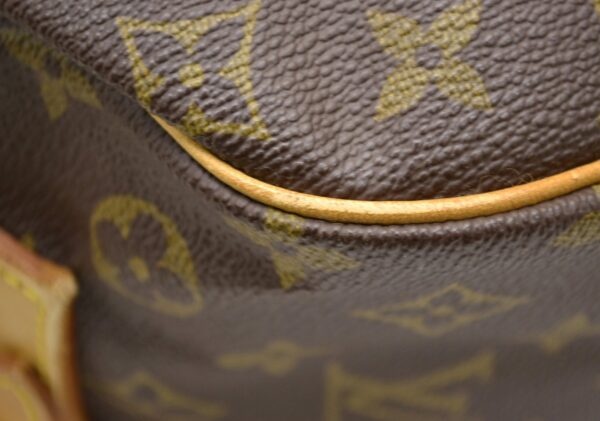 11561264 2 Louis Vuitton Saumur 35 Shoulder Bag Monogram Brown