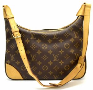 11561276 Louis Vuitton Alpha Shoulder Bag Blue