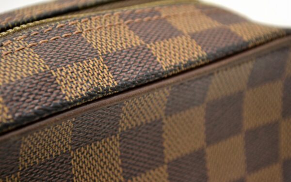 11561400 7 Louis Vuitton Olaf PM Shoulder Bag Damier Brown