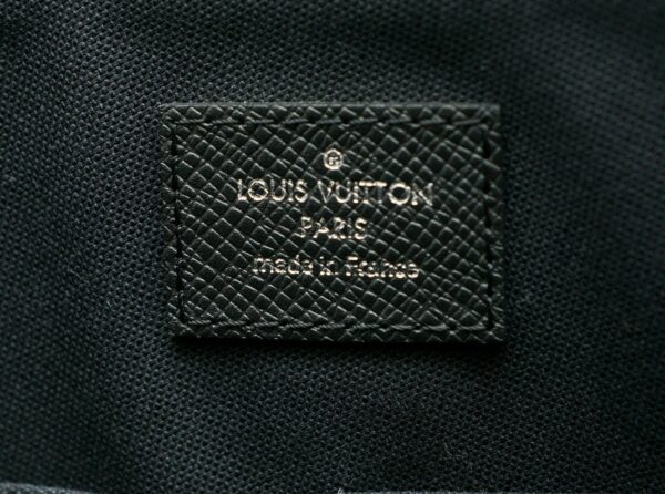 11561445 8 Louis Vuitton Grigori Messenger PM Shoulder Bag Taiga Black