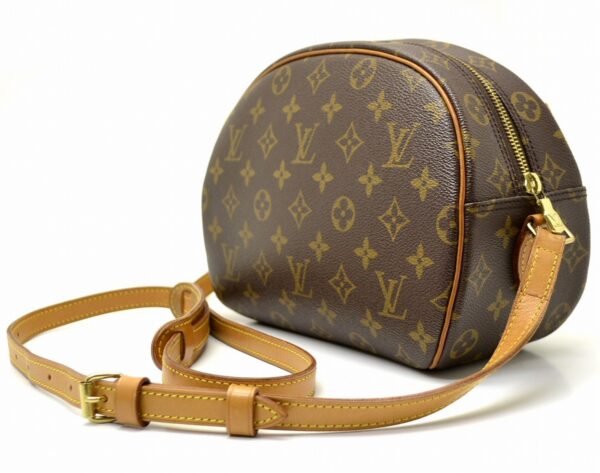 11561581 1 Louis Vuitton Blois Shoulder Bag Monogram Brown