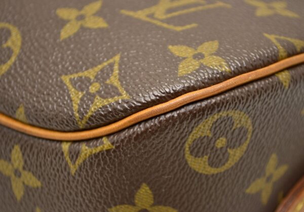 11561581 2 Louis Vuitton Blois Shoulder Bag Monogram Brown