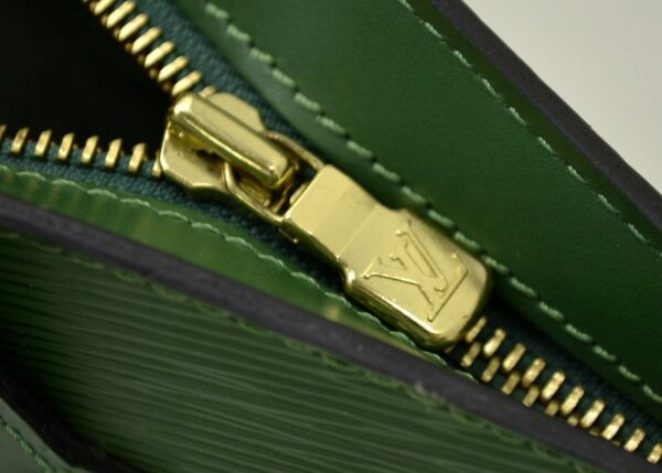 11561601 5 Louis Vuitton Saint Jacques Shoulder Bag Epi Green