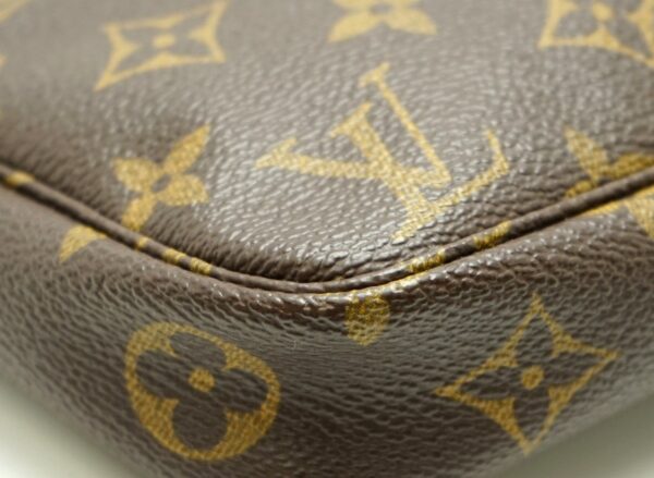 11570728 2 Louis Vuitton Pochette Accessory Pouch Monogram Brown