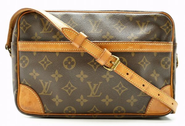 11570861 Louis Vuitton Trocadero 27 Shoulder Bag Monogram Brown