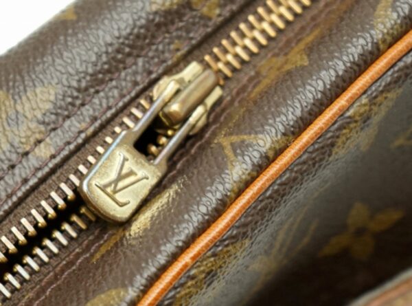 11570861 6 Louis Vuitton Trocadero 27 Shoulder Bag Monogram Brown