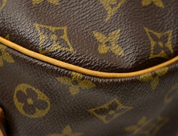 11570905 2 Louis Vuitton Saumur 35 Shoulder Bag Monogram Brown