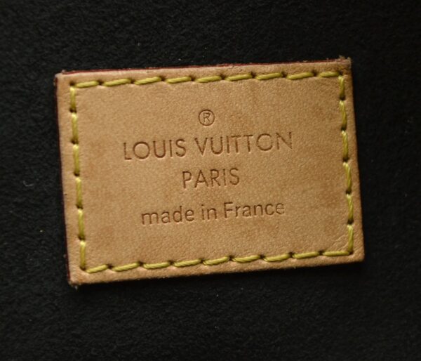 11571205 7 Louis Vuitton Gaia Shoulder Bag Monogram Black