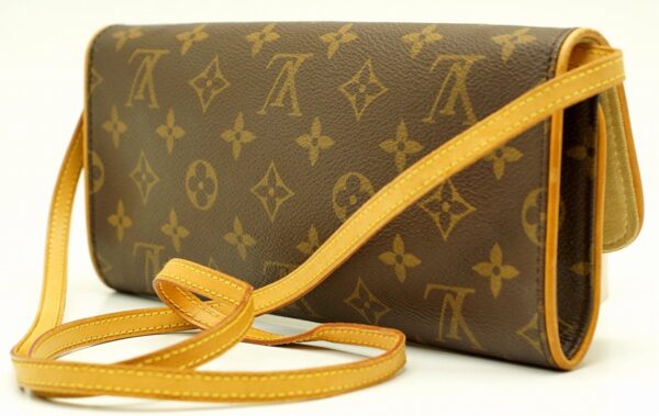 11571208 1 Louis Vuitton Twin GM Shoulder Bag Monogram Brown