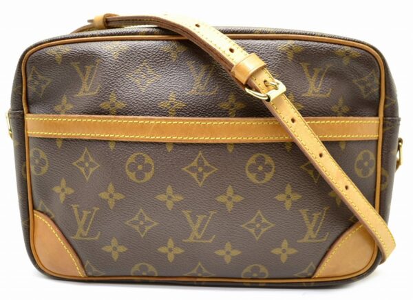 11571222 Louis Vuitton Trocadero 27 Shoulder Bag Monogram Brown