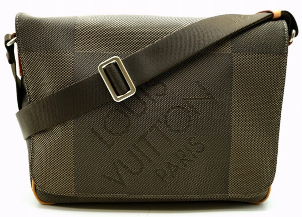 11580371 Louis Vuitton Petit Messager Shoulder Bag Damierjean Black