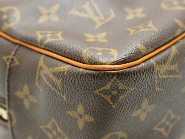 11580850 2 Louis Vuitton Cite MM Shoulder Bag Monogram Brown