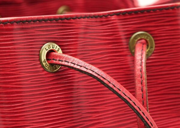 11580852 6 Louis Vuitton Petit Noe Shoulder Bag Epi Red