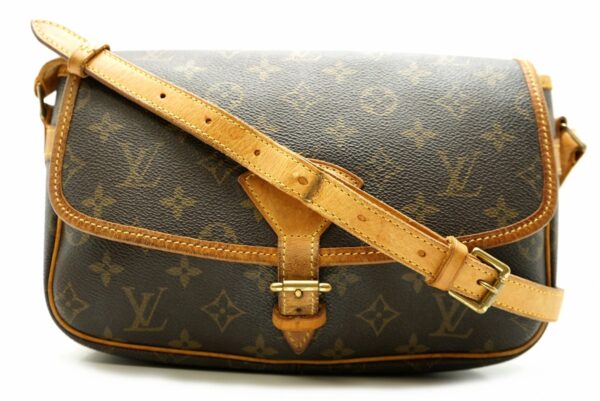 11580867 Louis Vuitton Sologne Shoulder Bag Monogram Brown