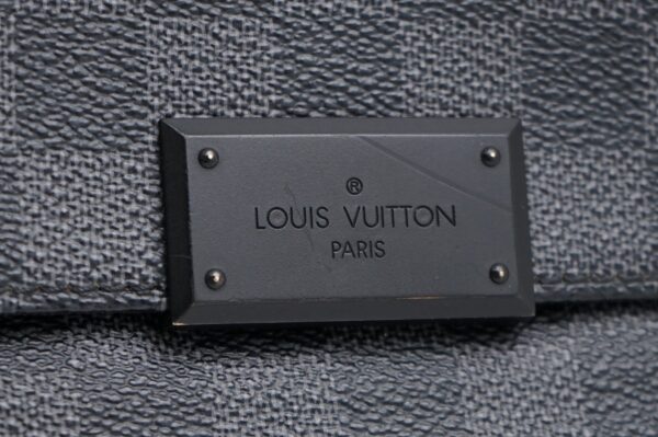 11581076 6 Louis Vuitton District PM Shoulder Bag Damier Graphite Black