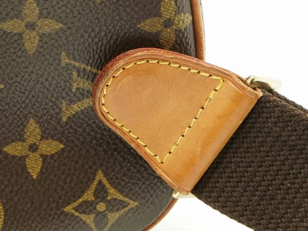 11590324 5 Louis Vuitton Pochette Ganju Body Bag Monogram Brown