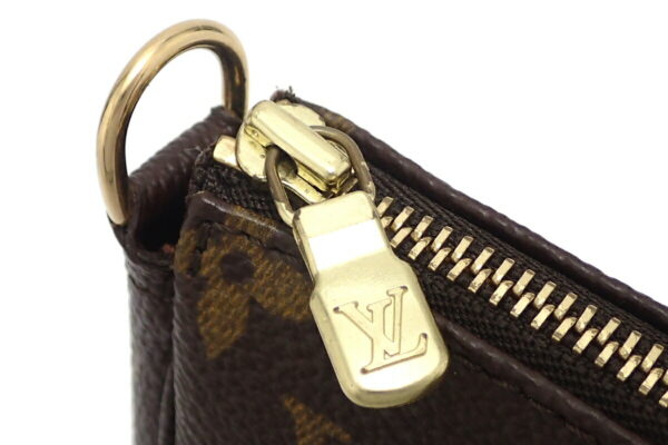 11590480 5 Louis Vuitton Pochette Accessory Pouch Monogram Brown