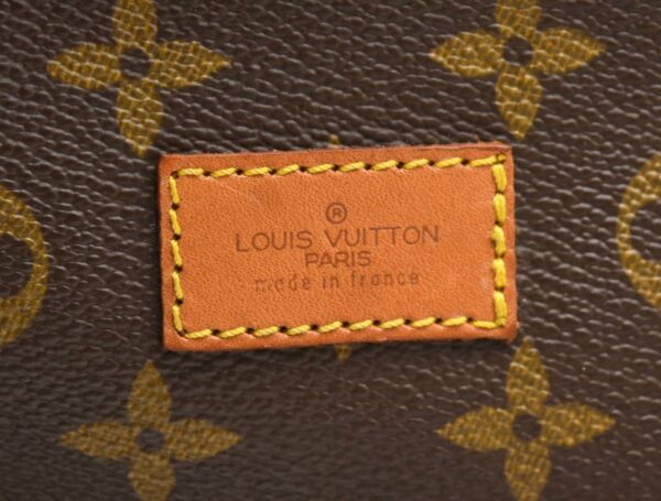 11590764 8 Louis Vuitton Saumur GM Shoulder Bag Monogram Brown